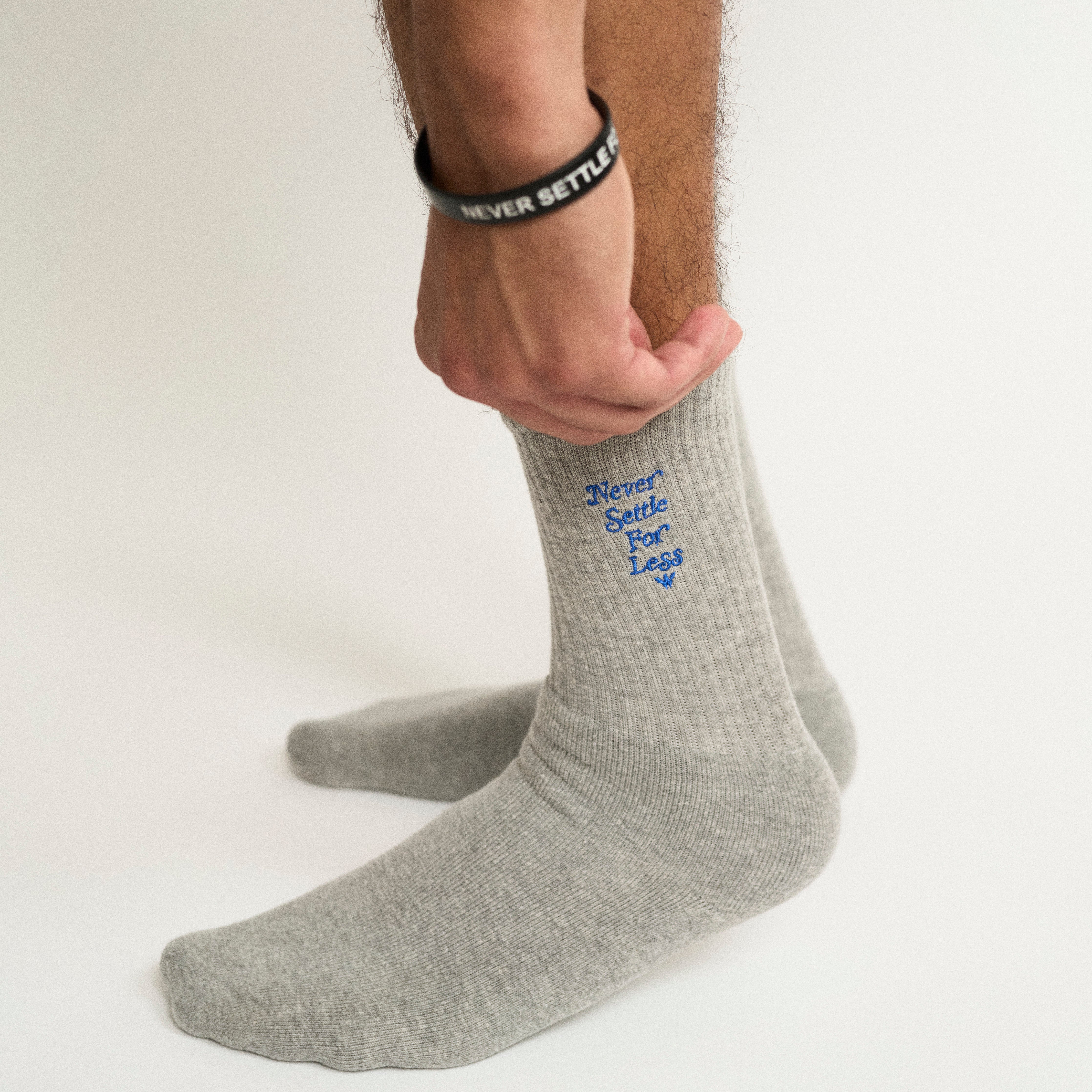 CLASSIC EMBROIDERED SOCK IN HEATHER