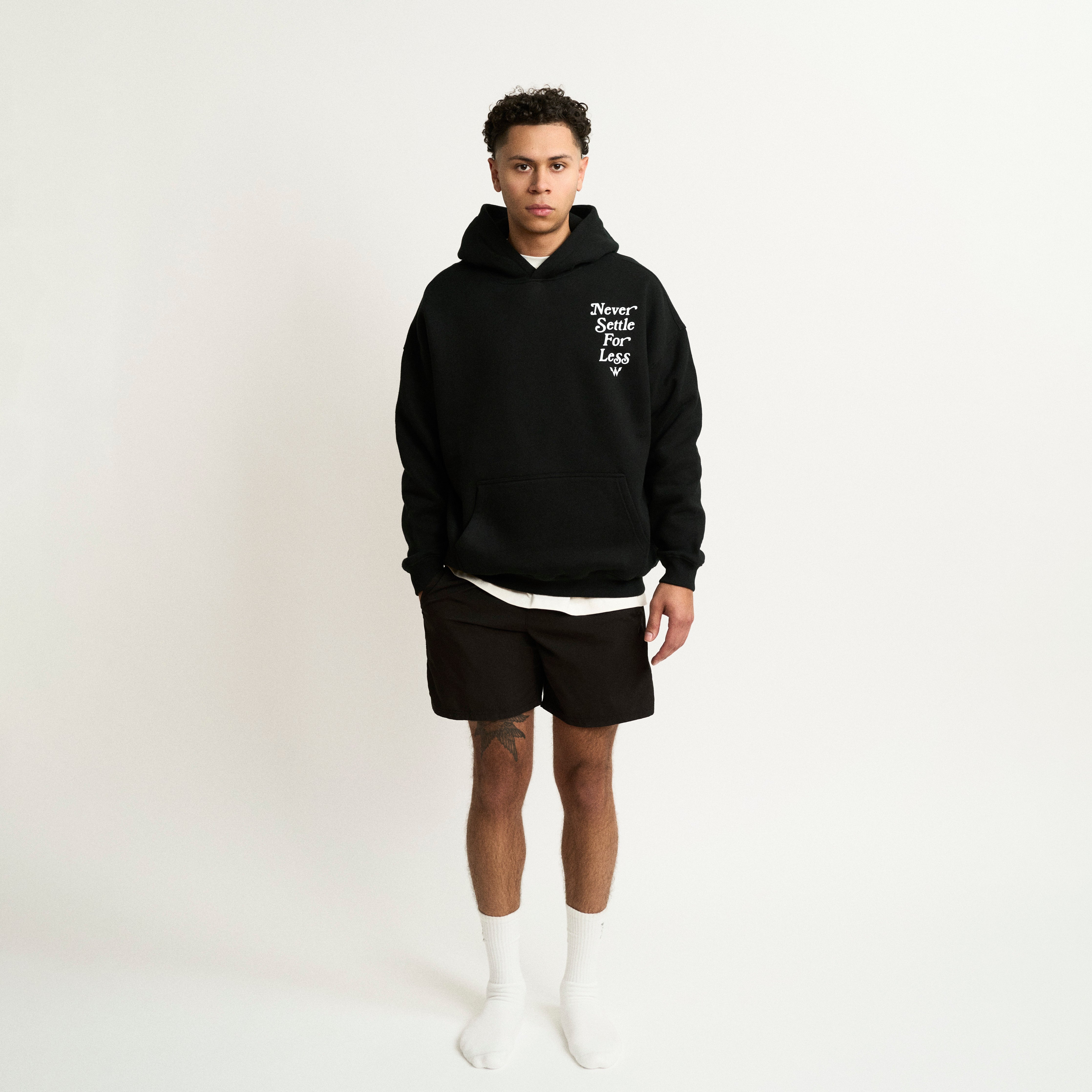 CLASSIC OVERSIZED HOODIE IN NOIR