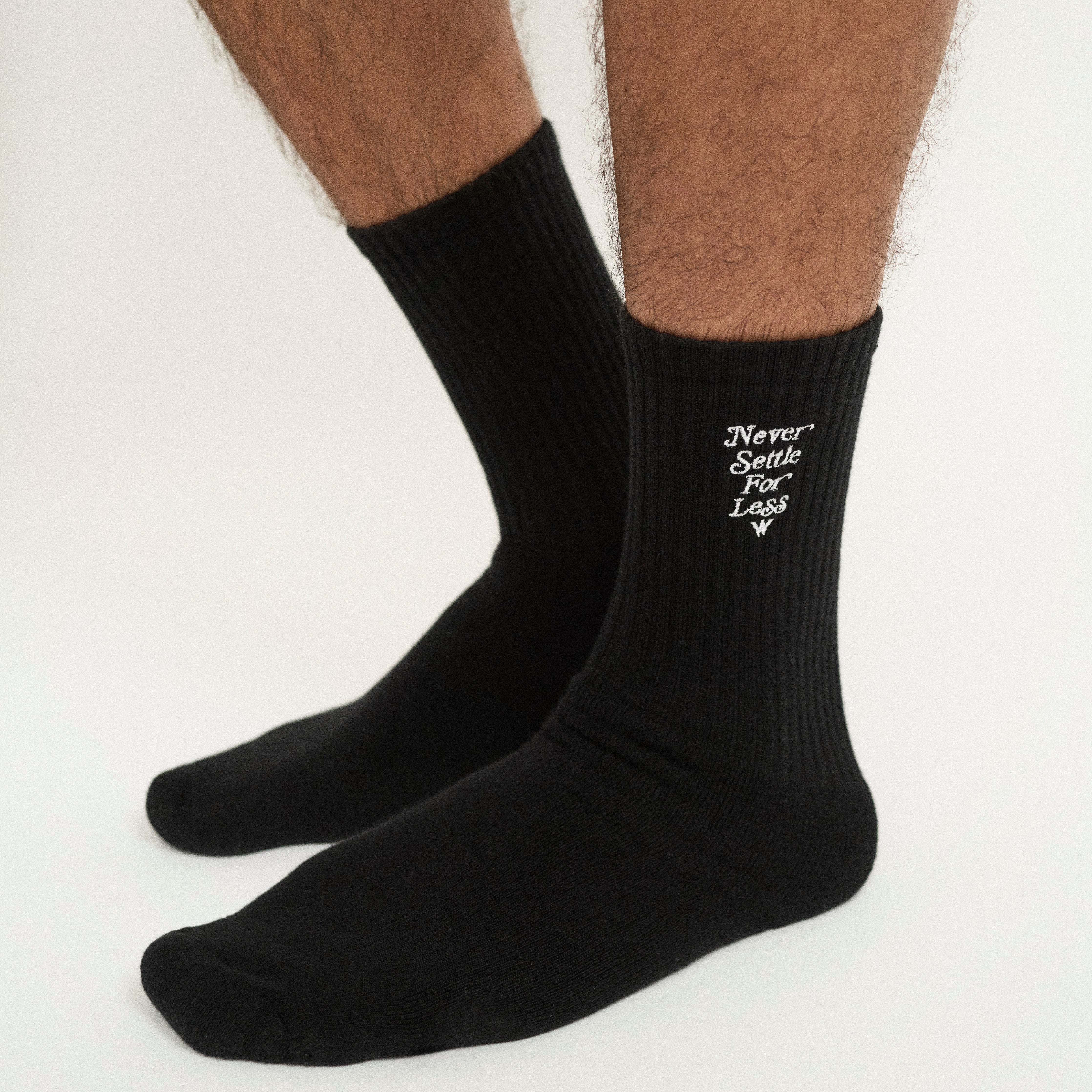 CLASSIC EMBROIDERED SOCK IN NOIR