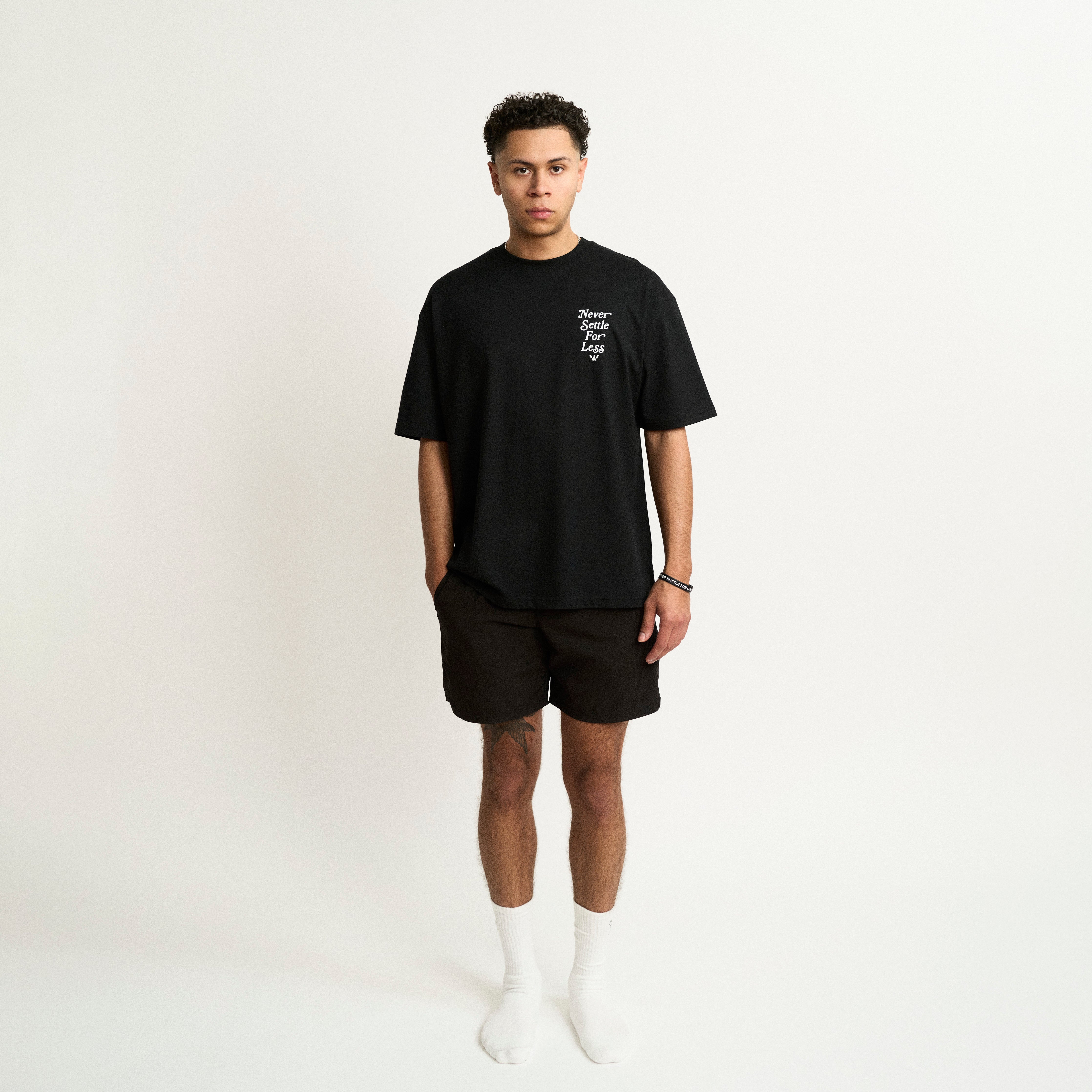 CLASSIC RELAXED FIT TEE IN NOIR